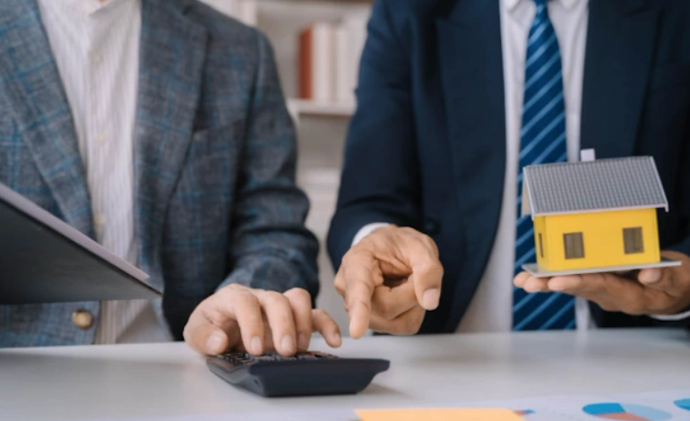 How a Real Estate Agent Makes Selling Your Property Faster and Less Stressful